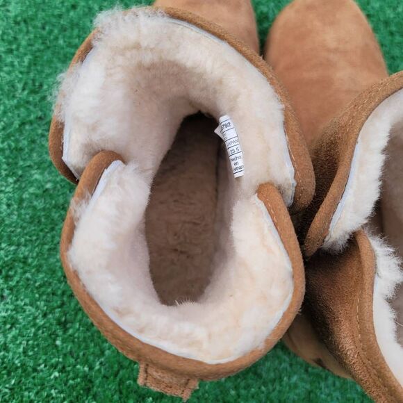 UGG Cory II - Women's boots - Size 6.5 - Picture 10 of 12